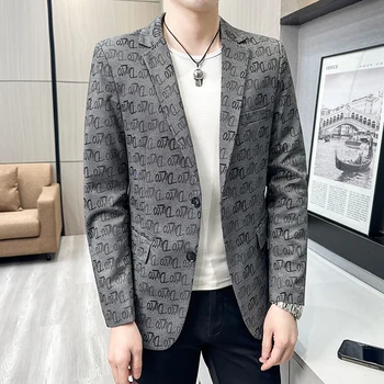 Новата мъжка мода, корейската версия на ежедневна господин, Сто еднакви букви, Красиво тънко сако за водещ на сватба в италиански стил